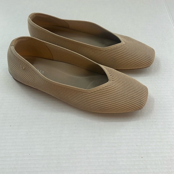 Vivaia Margot Square-Toes Flats - Picture 5 of 16